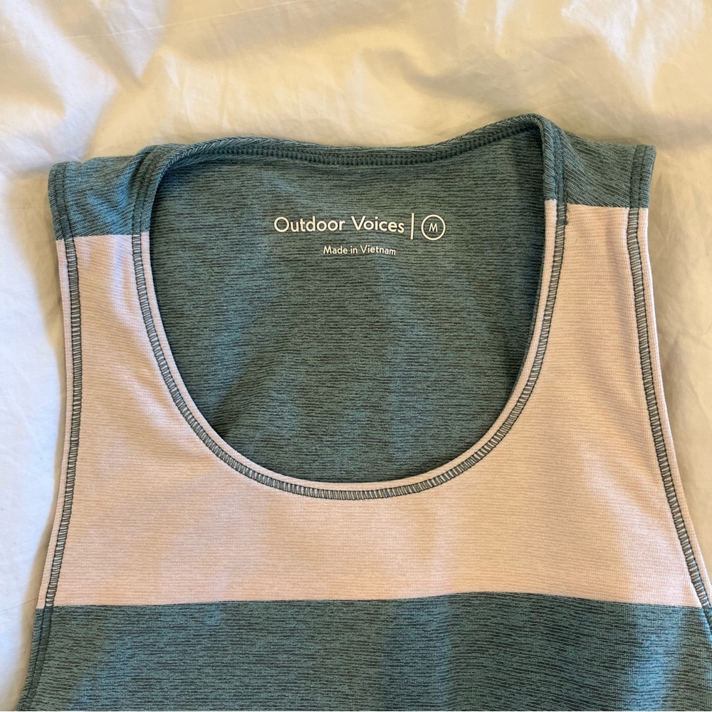 Outdoor Voices Set | 7/8 Spring Leggings & Slash Top | Green Blue & Pink |Size M - Picture 10 of 10